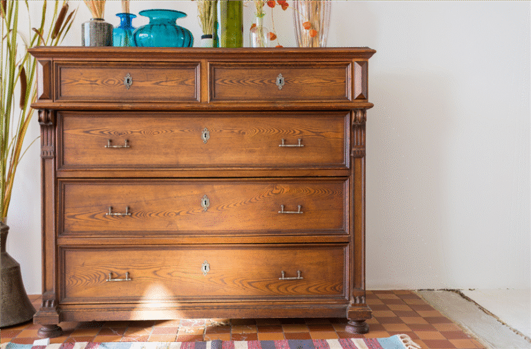 A Beginner’S Guide to Vintage And Antique Furniture Styles